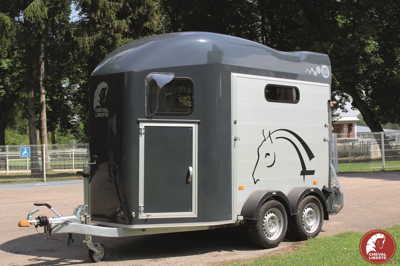 Van Cheval liberté Gold 3 luxe 2 places