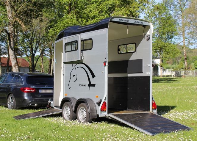 CHEVAL LIBERTE – 1.5 PLACE – TOURING ONE