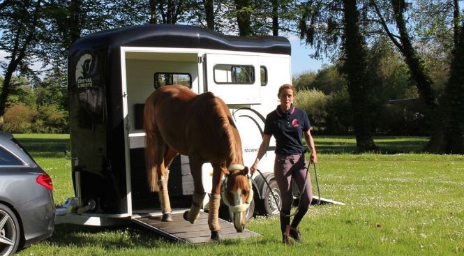 CHEVAL LIBERTE – 1.5 PLACE – TOURING ONE