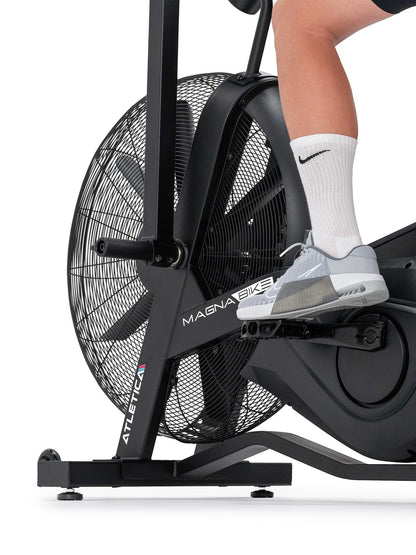 MagnaBike AirBike – jambe sur la pédale, roue à ventilateur, pour entraînement cardio et par intervalles