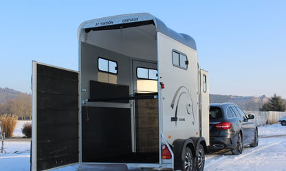 Van à chevaux 1 place – Ptac : 1100 à 1600 kg