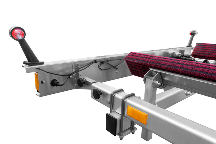 Remorque porte bateau UNITRAILER JET ALU PTAC 750 kg
