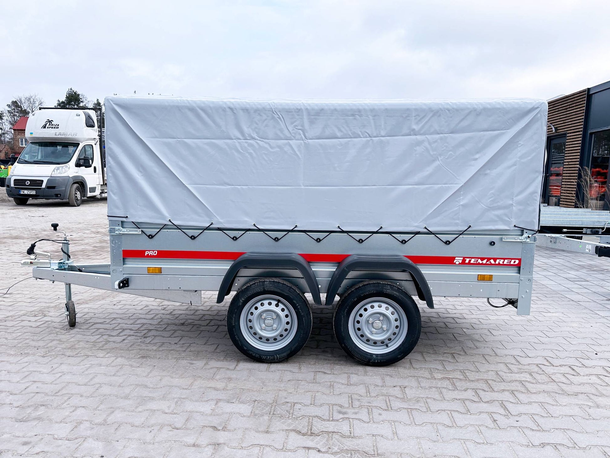 Remorque voiture à deux essieux avec bâche  300-750 kg – Image 11